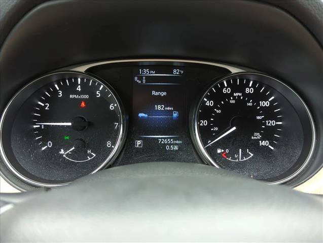 Used 2016 Nissan Rogue SL w/ SL Premium Package FWD image 11