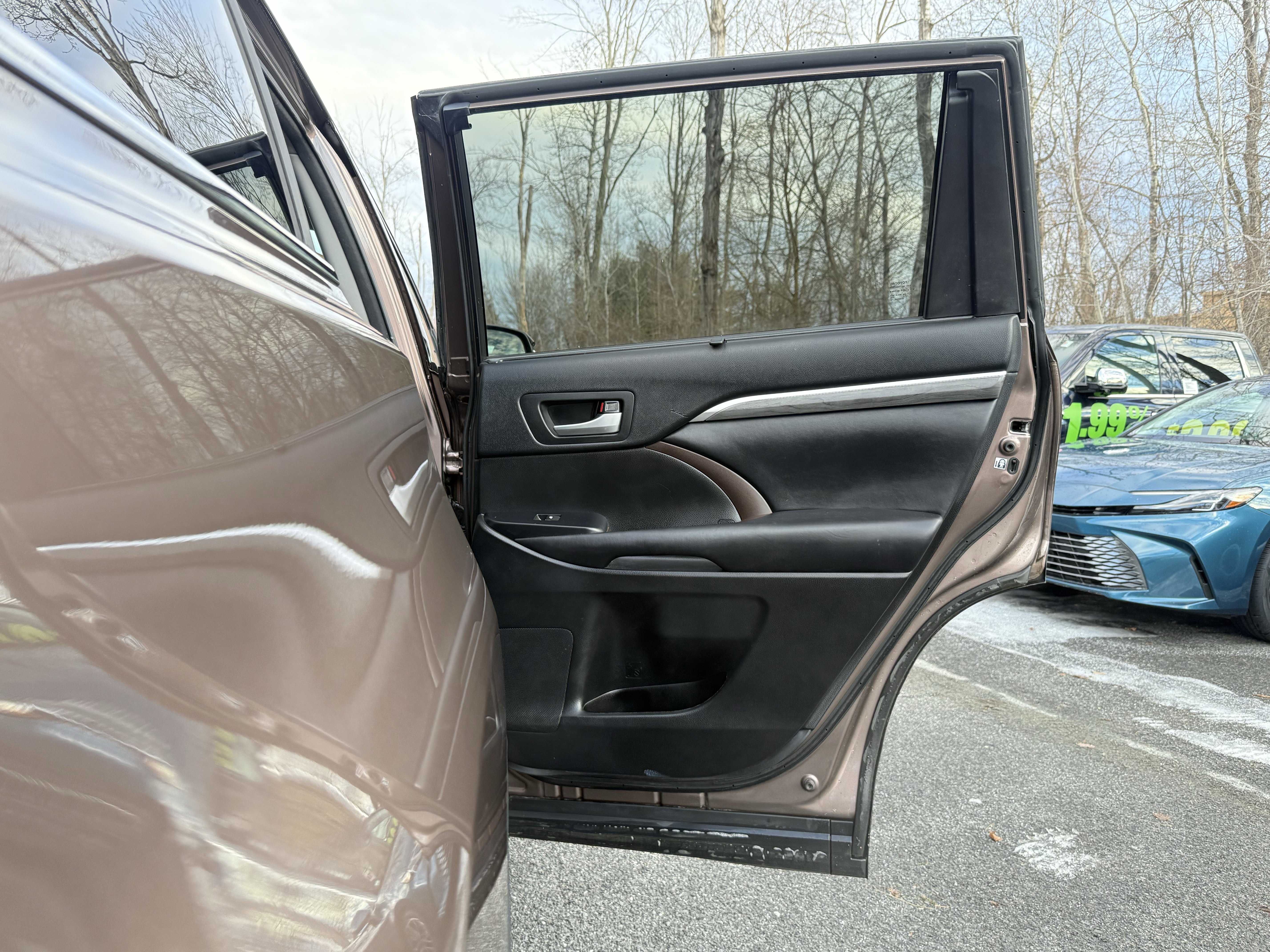 Used 2017 Toyota Highlander Limited image 37