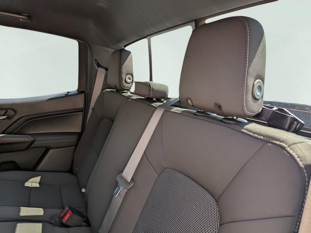 New 2026 GMC Canyon Elevation w/ Convenience Package image 15