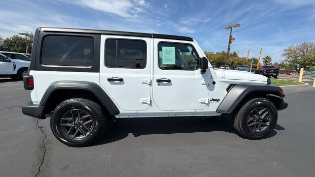 Used 2024 Jeep Wrangler Unlimited Sport AWD/4WD image 3