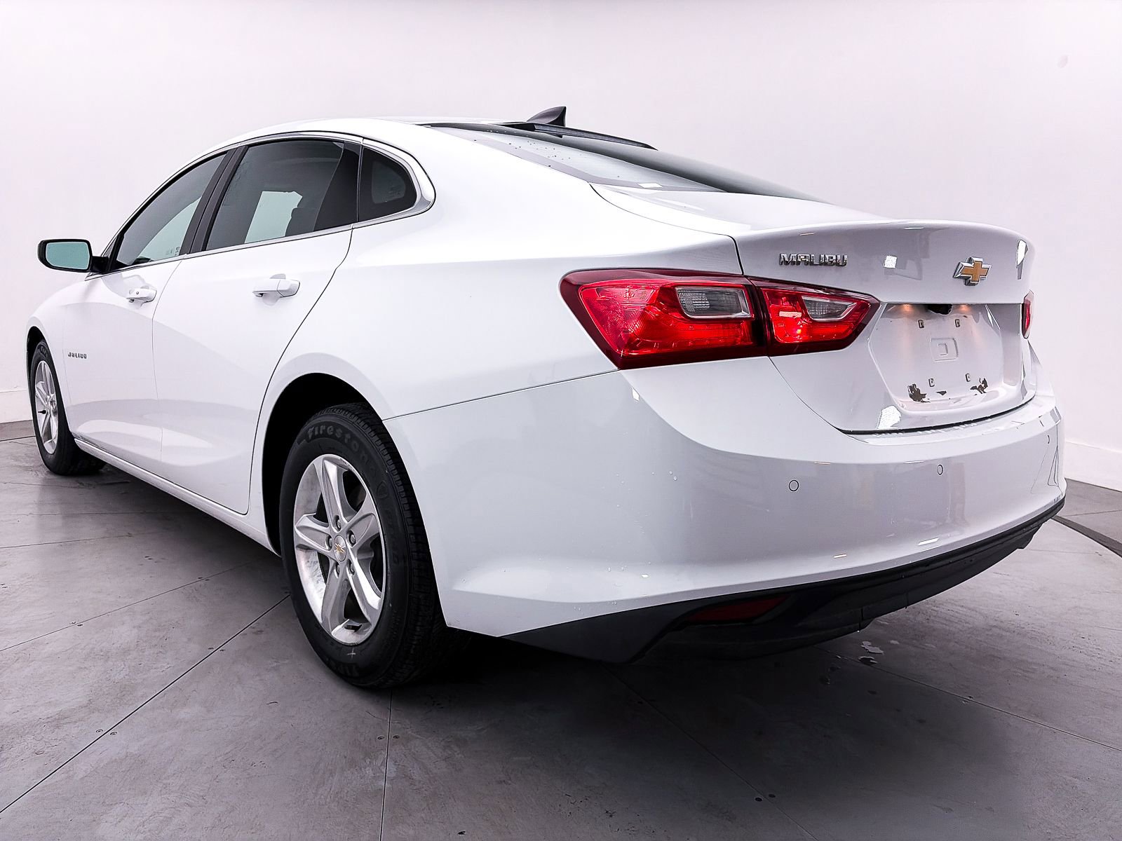 Used 2025 Chevrolet Malibu LS image 12