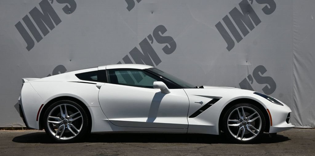Used 2016 Chevrolet Corvette Stingray Coupe RWD image 4