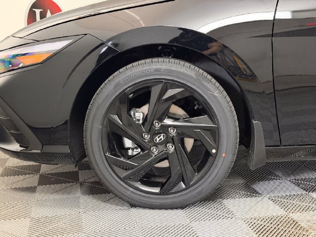 New 2026 Hyundai Elantra Sport FWD image 12