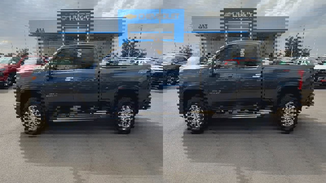 Used 2020 Chevrolet Silverado 2500 High Country w/ Z71 Off-Road Package image 4