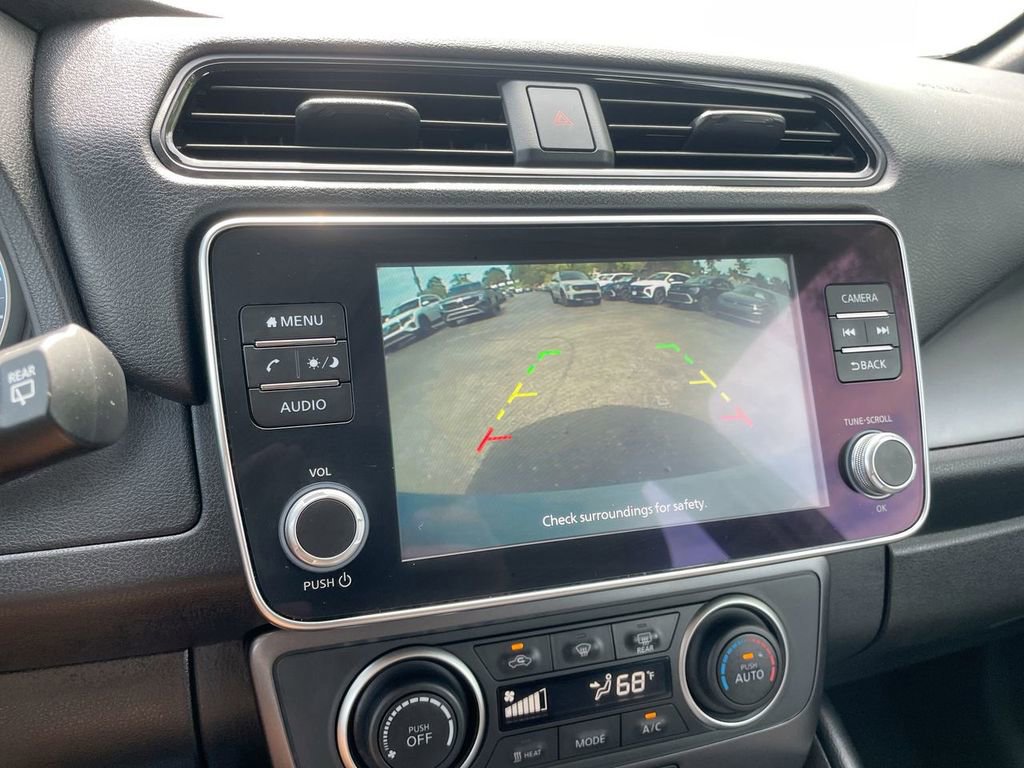 Used 2025 Nissan Leaf S image 27