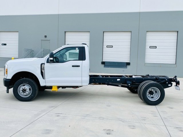 New 2026 Ford F350 XL image 8