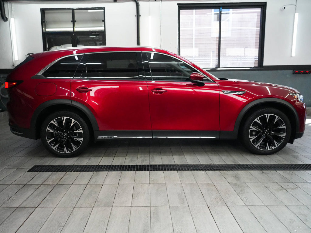 Used 2024 MAZDA CX-90 Plug-In Hybrid w/ Premium Pkg AWD/4WD image 5