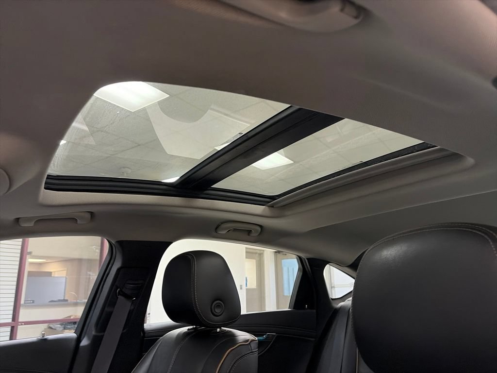 Used 2015 Chevrolet Impala LTZ FWD image 24