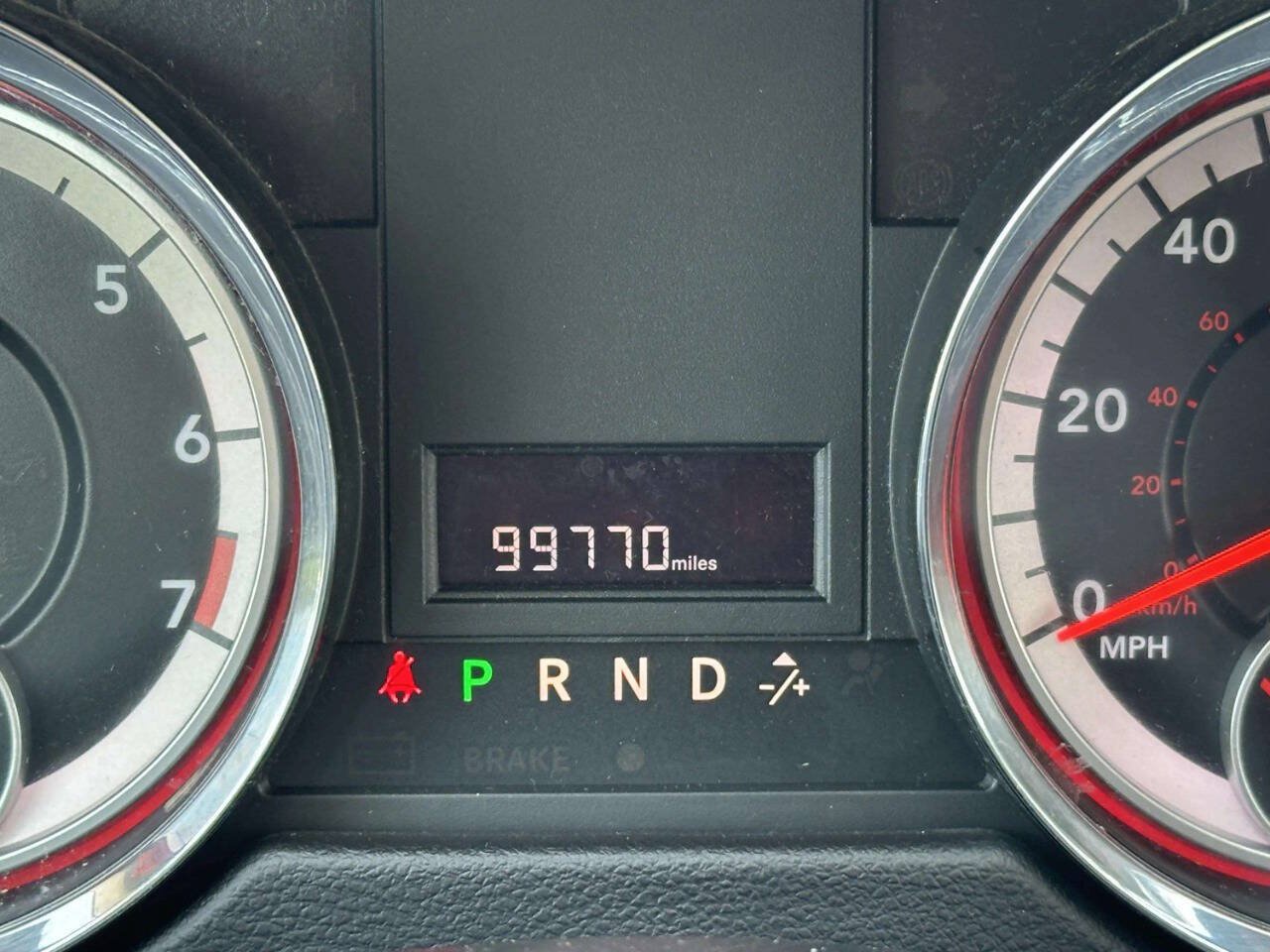 Used 2015 Dodge Grand Caravan SXT FWD image 28