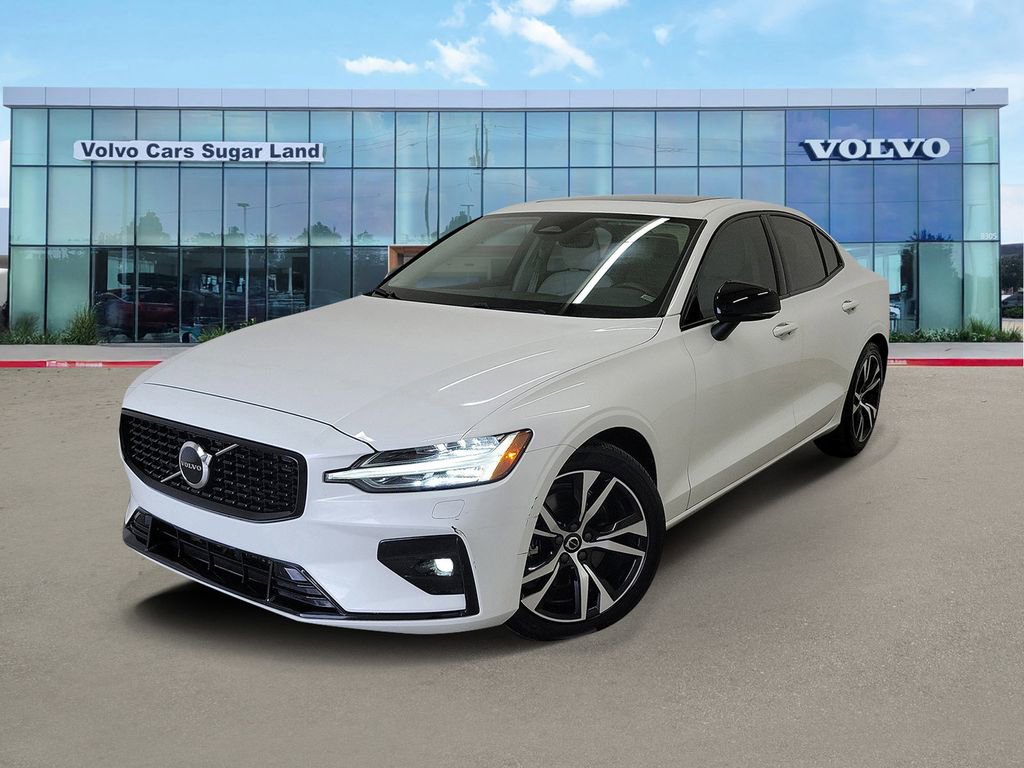 Used 2025 Volvo S60 B5 Core AWD/4WD image 1
