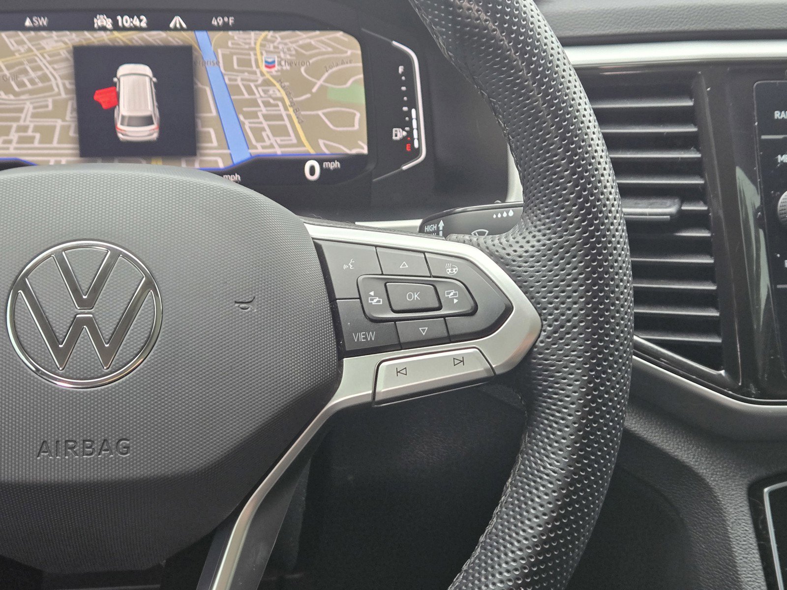 Used 2022 Volkswagen Atlas SEL R-Line image 13