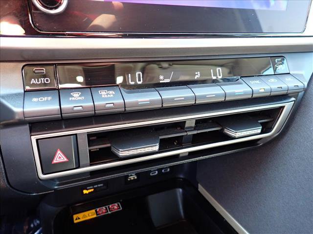 Certified 2025 Toyota Camry LE FWD image 17