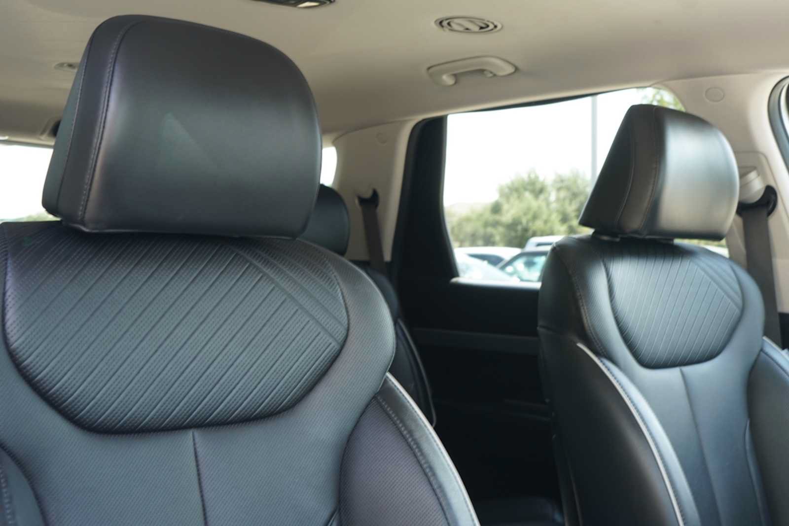 Used 2025 Hyundai Palisade SEL FWD image 27