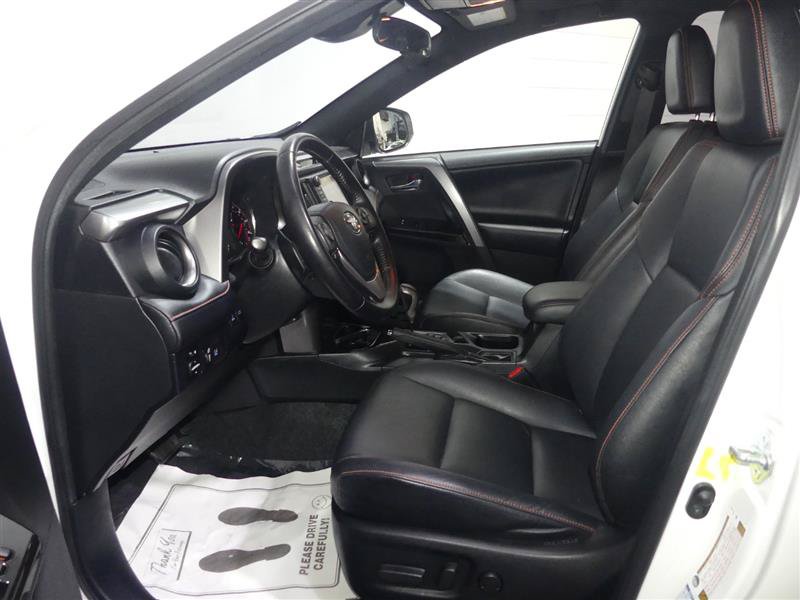 Used 2016 Toyota RAV4 SE w/ Advanced Technology Package AWD/4WD image 20
