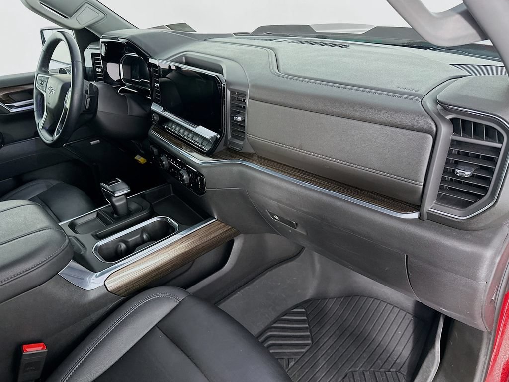 Used 2023 Chevrolet Silverado 1500 LT Trail Boss w/ Convenience Package II AWD/4WD image 31