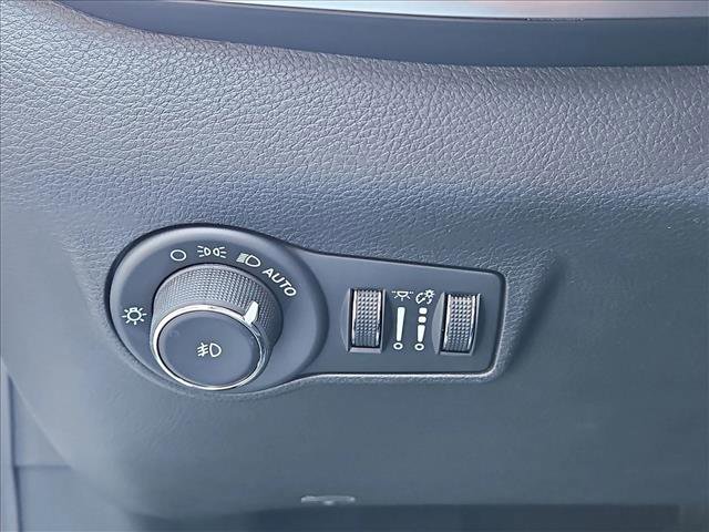 Used 2022 Jeep Compass Latitude image 16