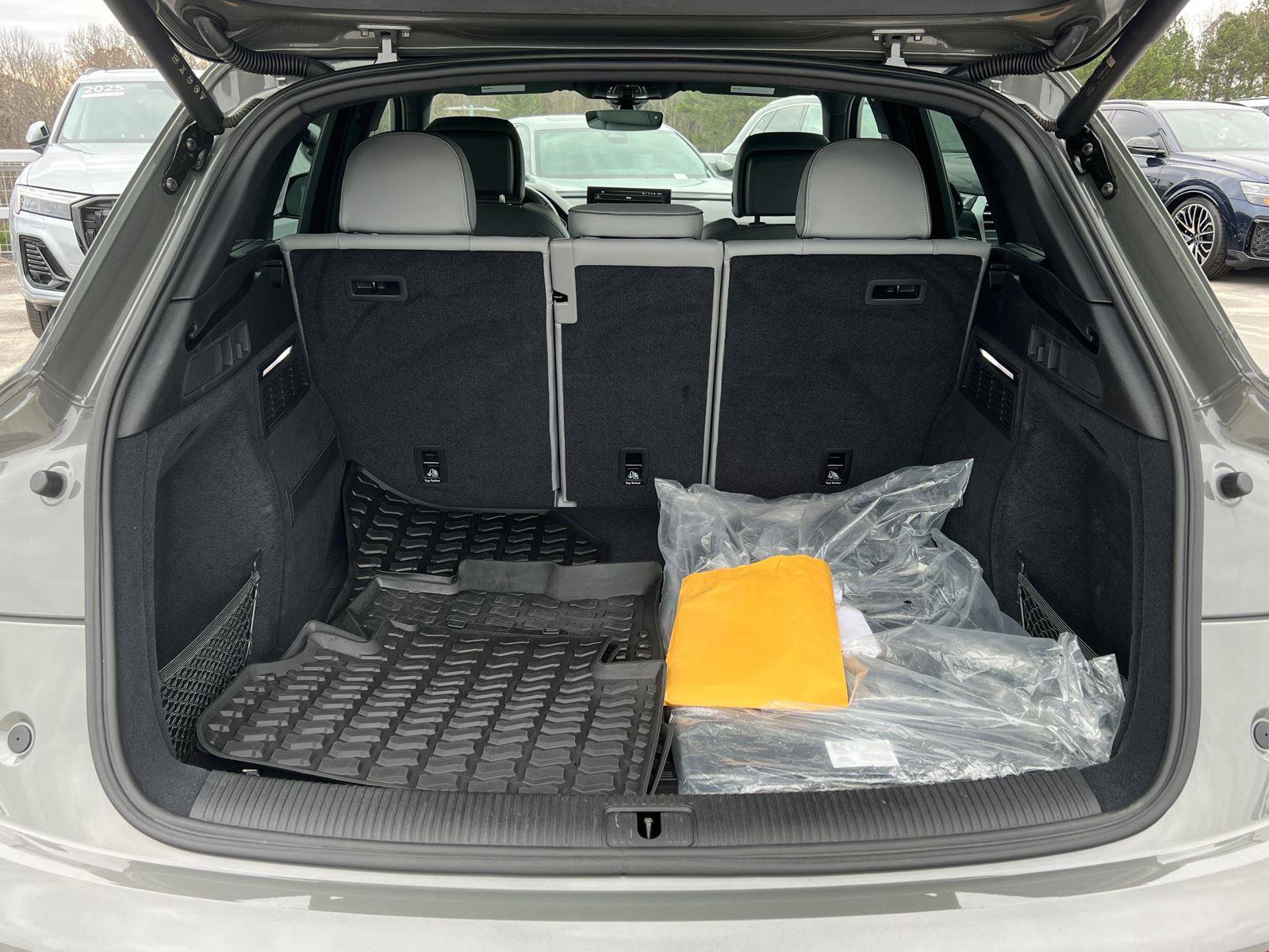 Used 2025 Audi Q5 2.0T Premium image 18