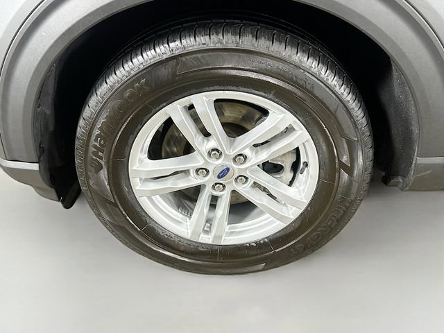 Used 2023 Ford Explorer XLT AWD/4WD image 14