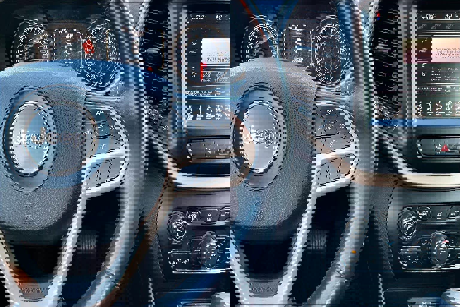 Used 2017 Jeep Cherokee Latitude w/ Safety/Convenience Group image 23