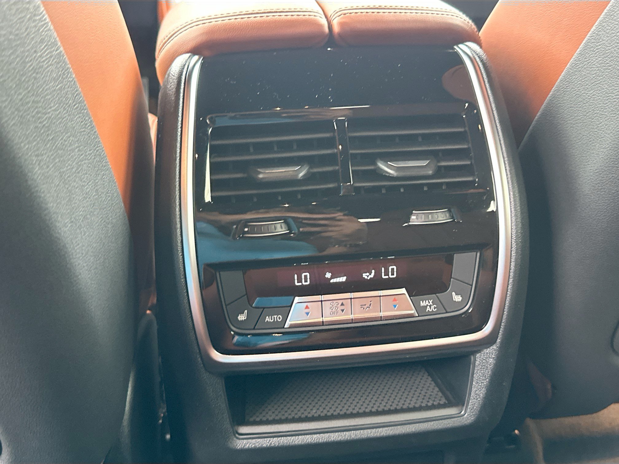 New 2027 BMW X6 M60i w/ Executive Package AWD/4WD image 19