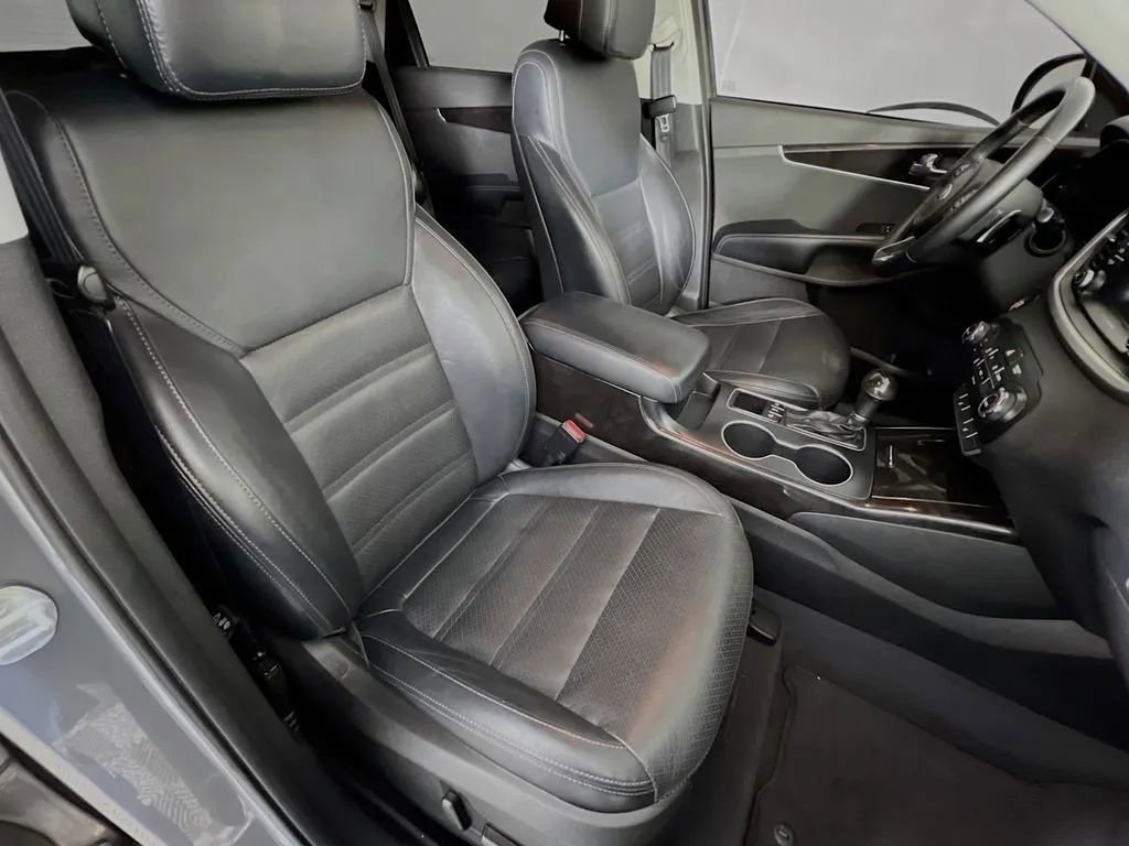 Used 2017 Kia Sorento EX image 27