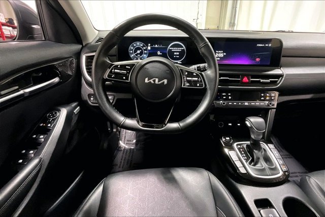Used 2026 Kia Seltos SX w/ SX Sunroof Package AWD/4WD image 5