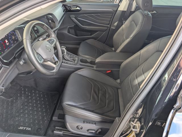 Used 2023 Volkswagen Jetta SEL FWD image 8