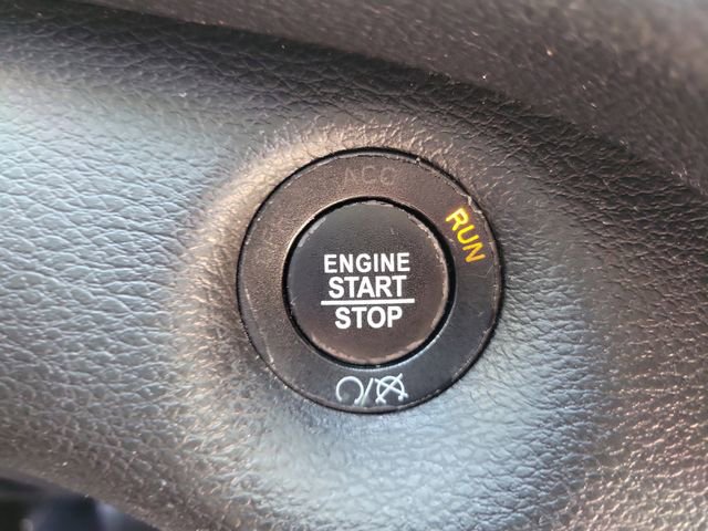 Certified 2019 Jeep Cherokee Limited FWD image 30