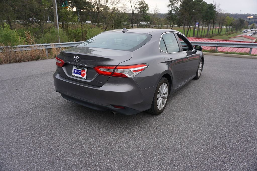 Used 2020 Toyota Camry LE image 21