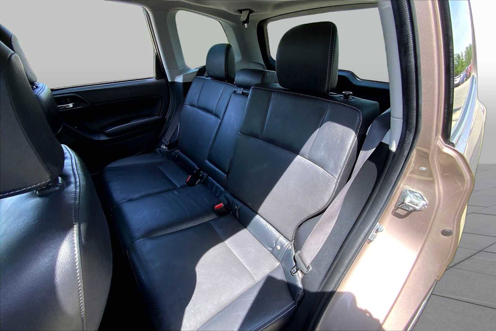 Used 2015 Subaru Forester 2.5i Limited AWD/4WD image 20