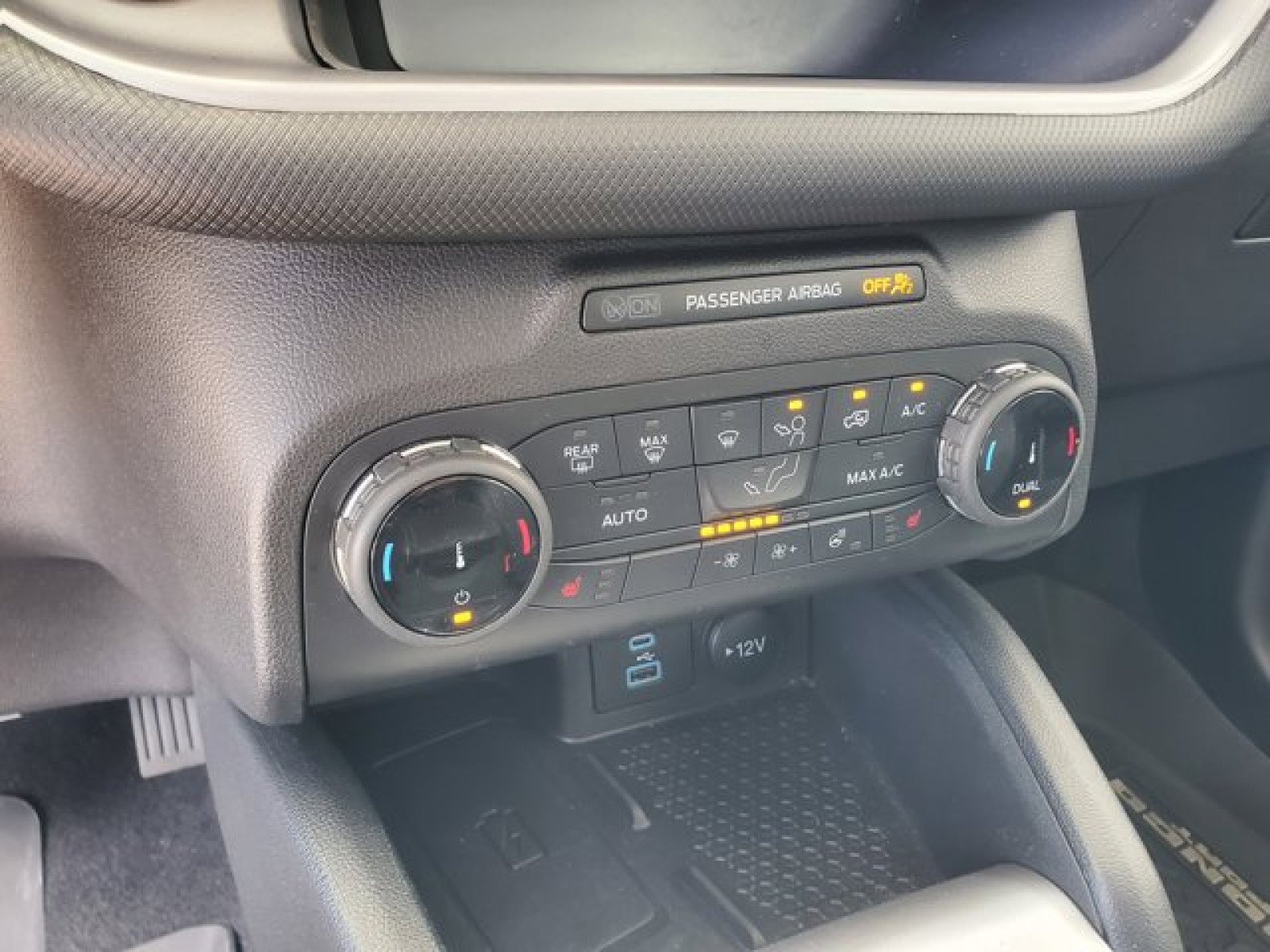 Used 2022 Ford Bronco Sport Outer Banks w/ Tech Package AWD/4WD image 26