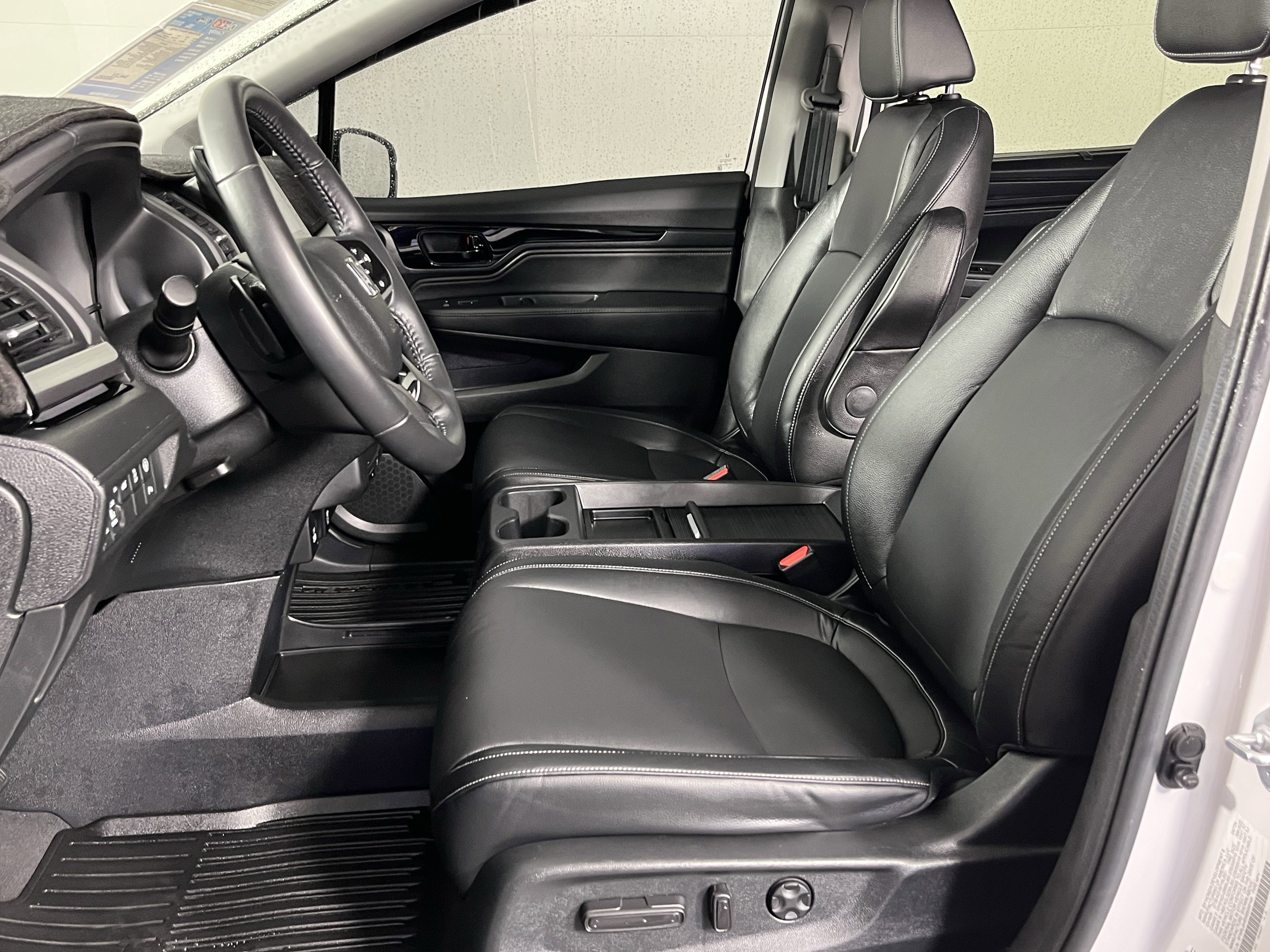 Used 2024 Honda Odyssey Touring image 10