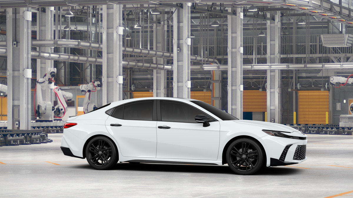 New 2026 Toyota Camry Hybrid w/ Multimedia Upgrade Package FWD image 13