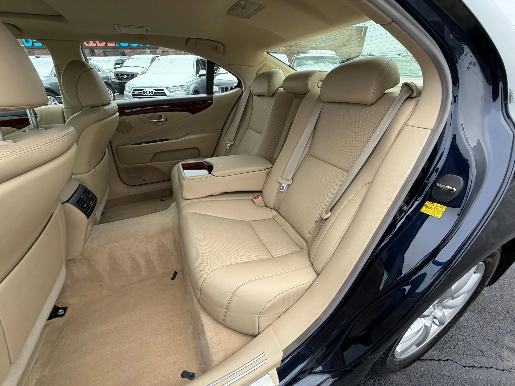 Used 2008 Lexus LS 460 L image 12