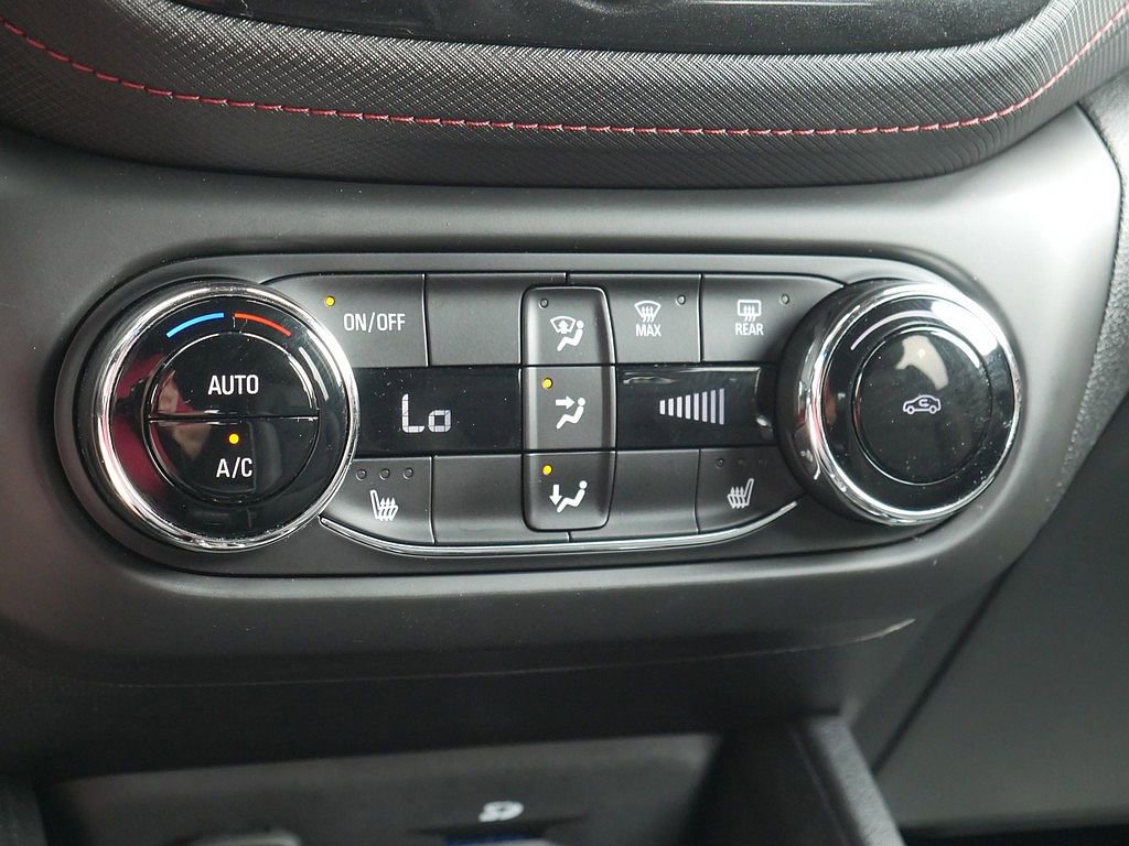 Used 2021 Chevrolet TrailBlazer RS w/ Sun and Liftgate Package AWD/4WD image 44