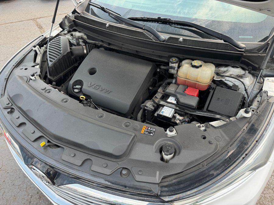 Used 2022 Buick Enclave Essence FWD image 23