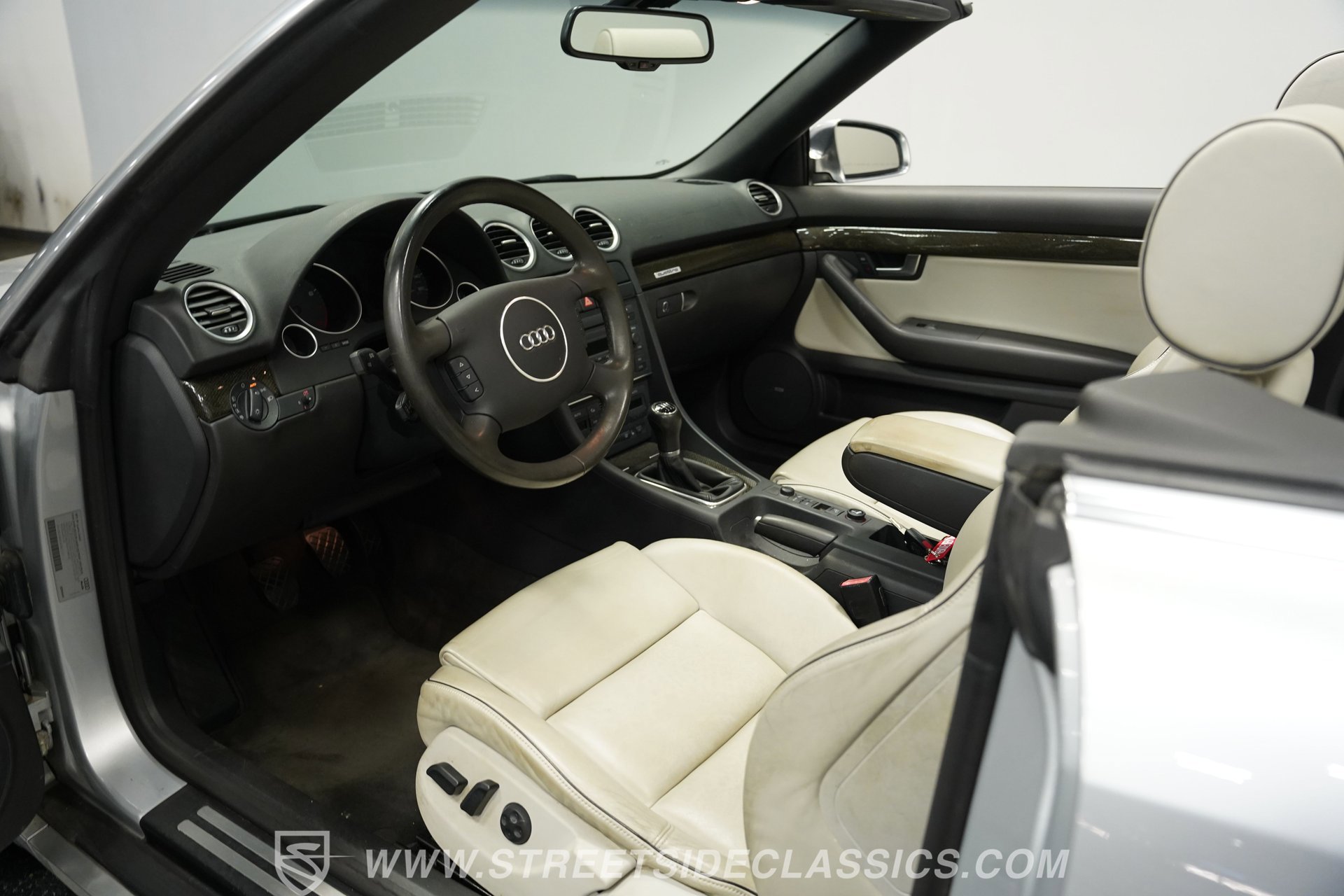 Used 2004 Audi S4 Cabriolet image 4