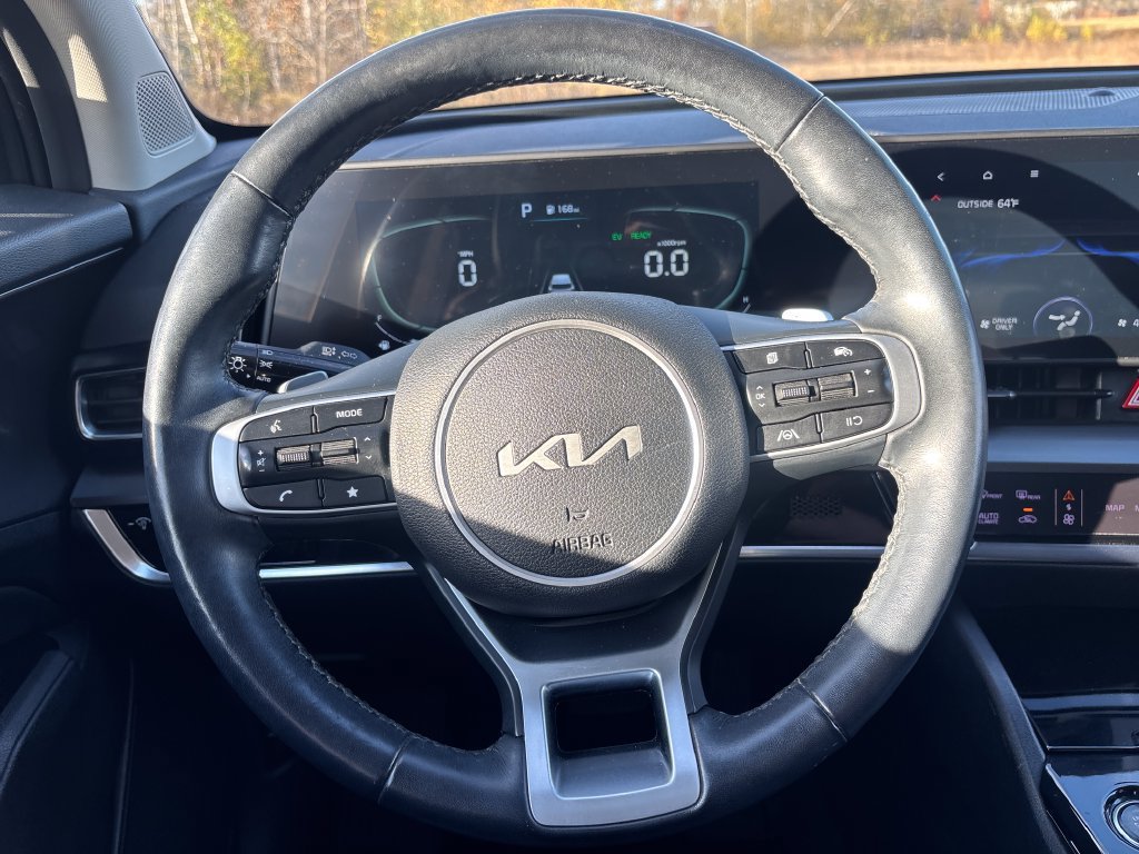 Used 2023 Kia Sportage EX AWD/4WD image 14