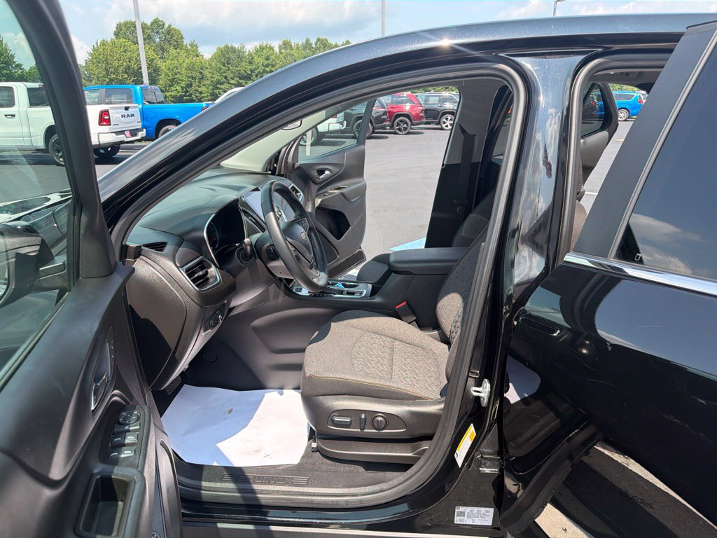 Used 2023 Chevrolet Equinox LT AWD/4WD image 20