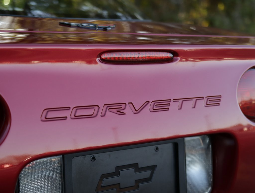 Used 2002 Chevrolet Corvette Coupe w/ Preferred Equipment Group2 image 36