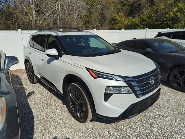 Certified 2025 Nissan Rogue Platinum video 1