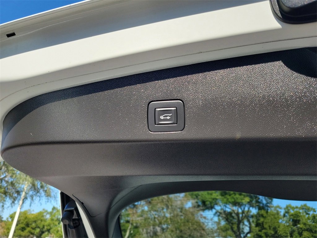 Certified 2023 Buick Encore GX Select image 11