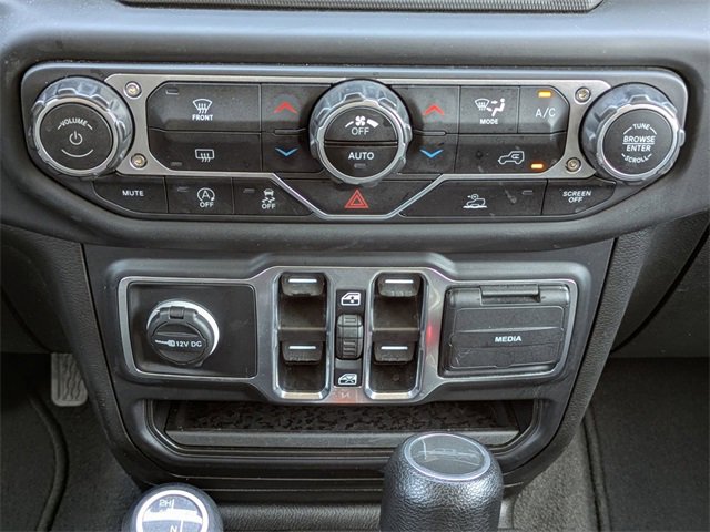 Used 2023 Jeep Gladiator Overland image 20