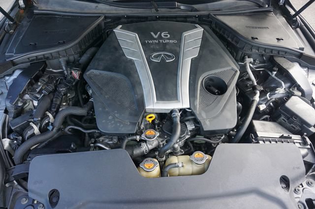 Used 2017 INFINITI Q60 3.0t w/ Cargo Package RWD image 11