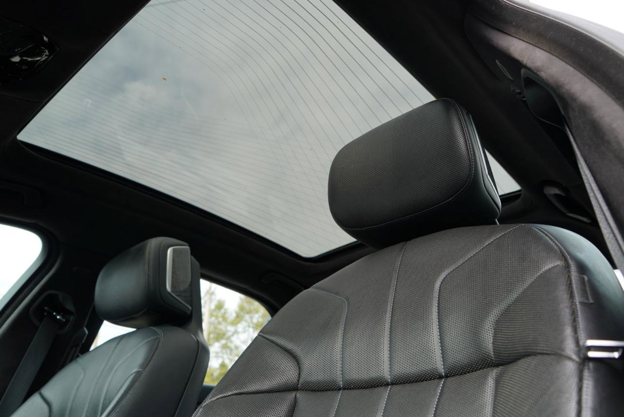 Used 2023 BMW 760i xDrive w/ Executive Package image 21