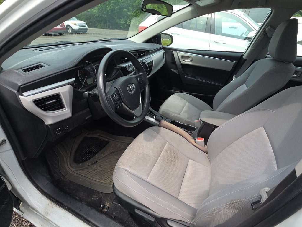 Used 2014 Toyota Corolla LE FWD image 8