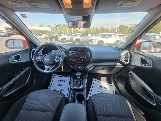 Used 2024 Kia Soul LX w/ Option Group 015 image 14