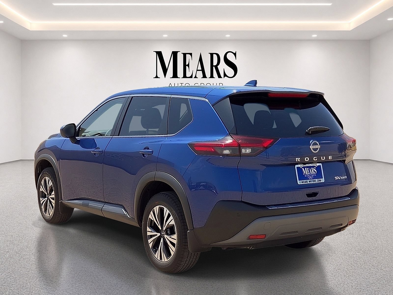Used 2023 Nissan Rogue SV AWD/4WD image 3