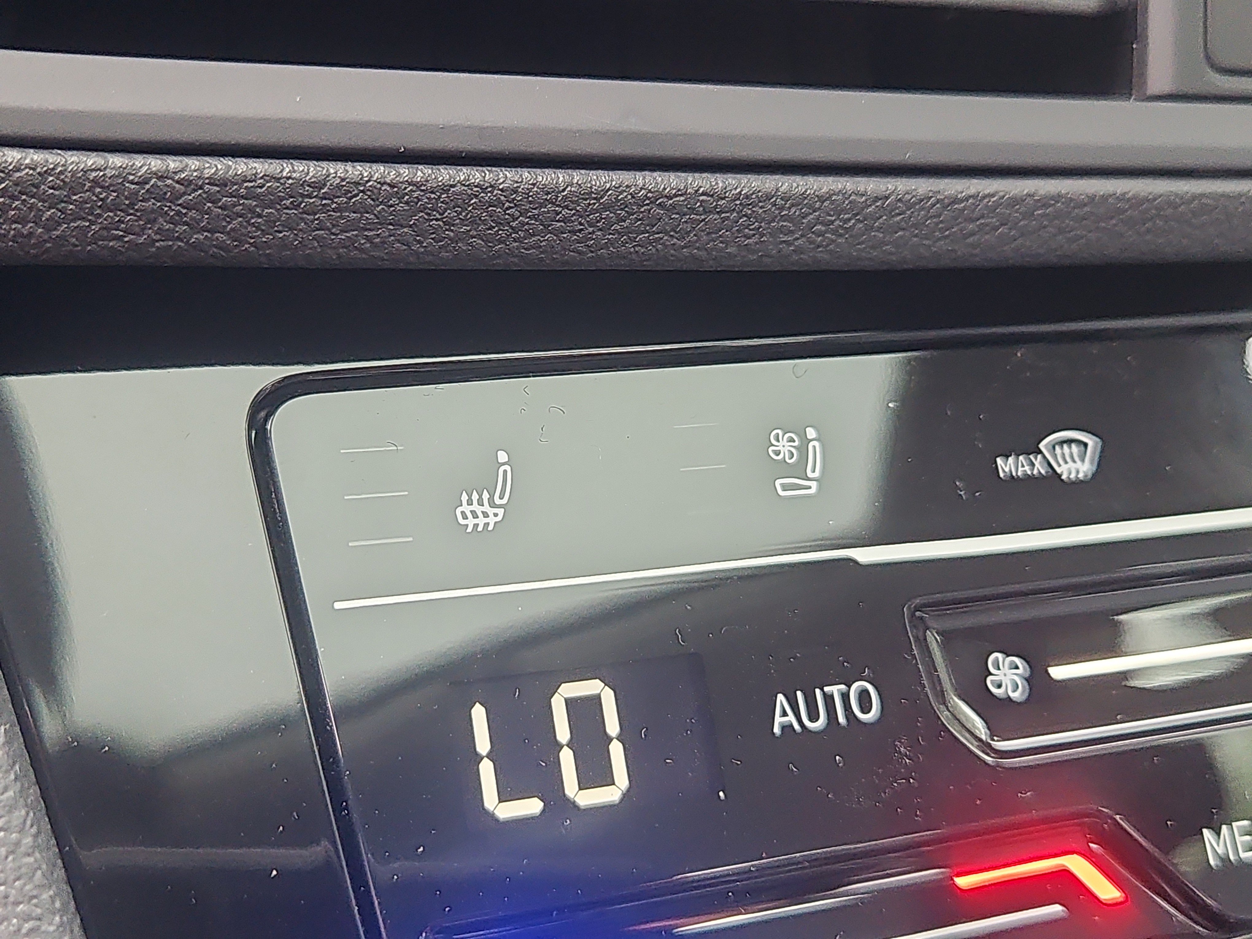 New 2026 Volkswagen Jetta SEL FWD image 11