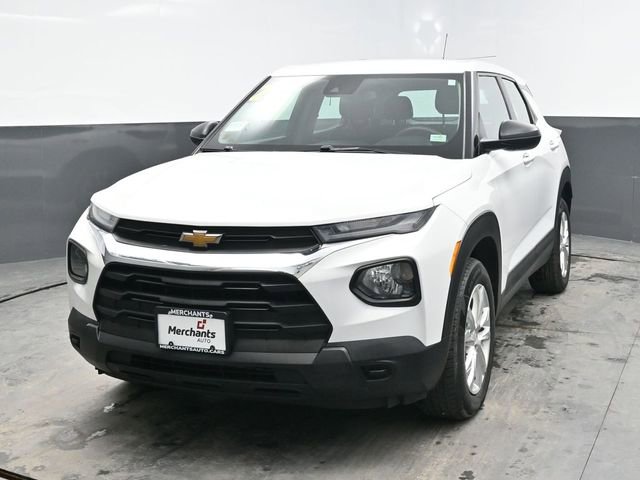 Used 2023 Chevrolet TrailBlazer LS AWD/4WD image 2